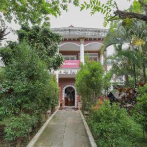 RedDoorz @ Villa Puncak Tidar