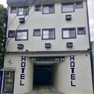 Hotel Caliente - Café da Manhã e Estacionamento Incluso
