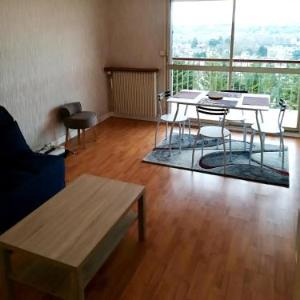 Apartment with one bedroom in Montrichard Val de Cher with wonderful city view furnished garden and WiFi