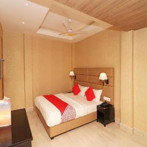 OYO Hotel O Vivekanand Marg