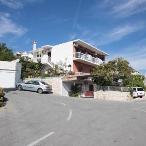 Apartments and Rooms Nikol
