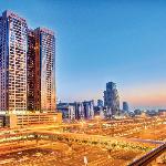 Mercure Dubai Barsha Heights Hotel Suites