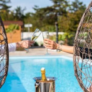 VSG Resort - Indoor & Outdoor Pools Sauna 200m to Beach