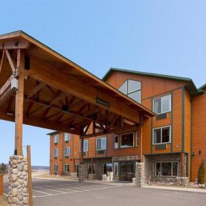 Holiday Inn Express Munising-Lakeview Hotel