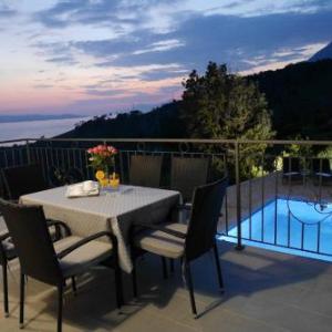 Villa with Sea View - Private Heated Pool