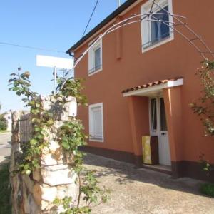 Apartments with a parking space Petrovija Umag - 13328