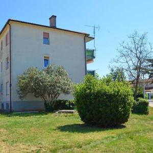 Apartments with WiFi Umag - 13436