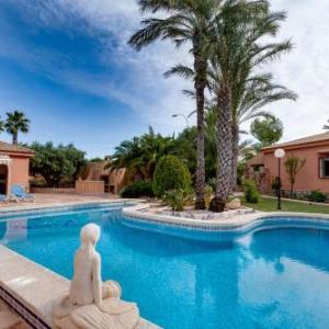Charming Villa in Torrevieja with Private Pool