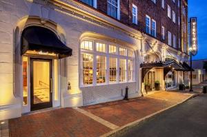 The Virginian Lynchburg, Curio Collection By Hilton, Lynchburg