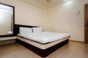 SPOT ON 35992 Relax Garden Nx, Kalyan