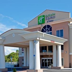 Holiday Inn Express Hotel & Suites Brooksville West