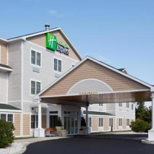 Holiday Inn Express Hotel & Suites Freeport