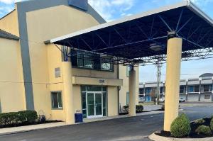 Howard Johnson by Wyndham Clarksville Tennessee, Clarksville