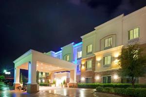 Holiday Inn Express Hotel & Suites Decatur, TX, Decatur