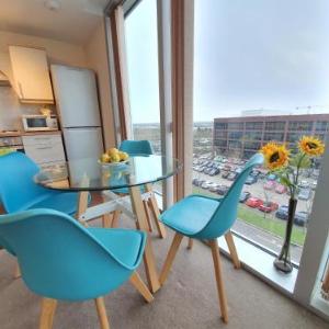 Hotels near The Stables Milton Keynes - Dazzon Apartments - HUB - Central MK