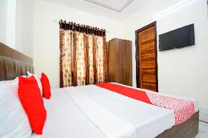 OYO 38787 Hotel Red Rose, Bathinda