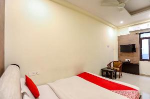 Capital O 13423 Kamdhenu Inn, Allahabad