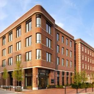 Hotels near Middle East Cambridge - The Whitney Hotel Boston