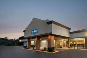 Travelodge by Wyndham Zanesville, Zanesville