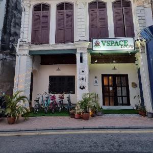 Vspace Guesthouse Capsule & Cafe