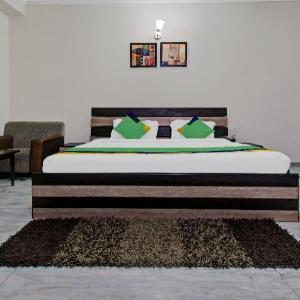 Treebo Maharaja Residency Family Hotel