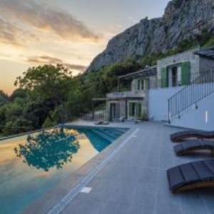 Villa 2M a luxury villa in Makarska private pool