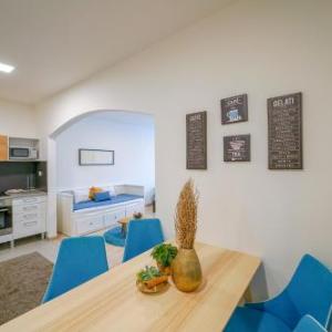 Vesna Convenient Apartment by CHORS