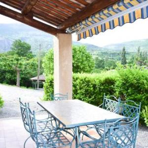 Apartment with 2 bedrooms in La Roche sur le Buis with wonderful mountain view shared pool furnished garden