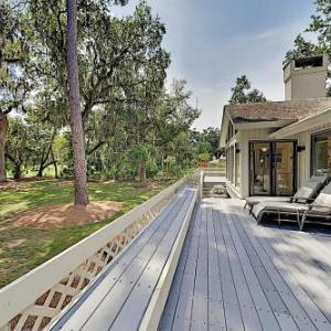 Serene In Shipyard Plantation Home