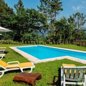 House with one bedroom in Vilar de Ferreiros with wonderful mountain view shared pool enclosed garden