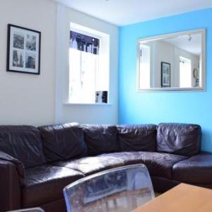 Bright and Colourful 4 Bed in Trendy East London