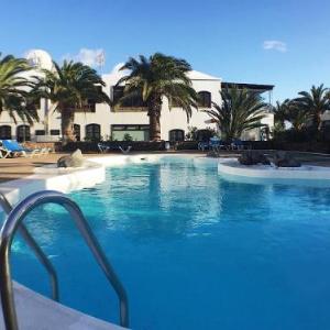 Apartment Maravillosa with Pool Sat-tv & free Wifi in Costa Teguise