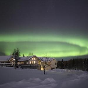 Aurora & Denali View Apartment