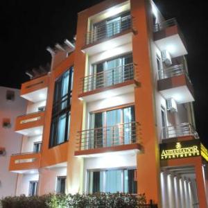 Ambassador & Ambassador Lux Apartments