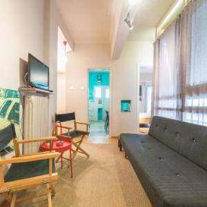 Bright 2 Bed Apartment by Cloudkeys