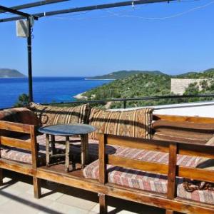 Hideaway Hotel