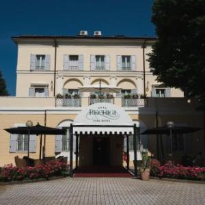 Rechigi Park Hotel