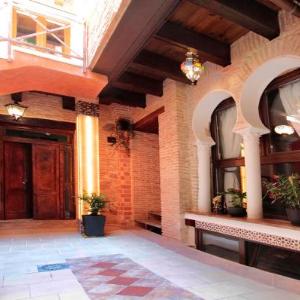 Apartamentos Alcantara