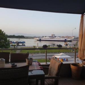 Lakis Luxury Apartment