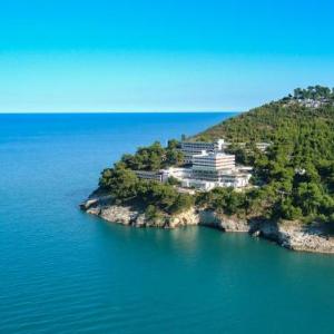 Hotel del Faro - Pugnochiuso Resort