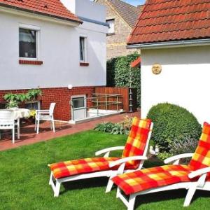 Holiday Home Ribnitz-Damgarten - DOS06004-F