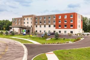 Holiday Inn Express & Suites - Elkhart North, an IHG Hotel, Elkhart