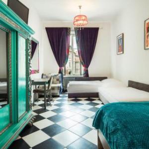 Old Town Kanonia Hostel & Apartments