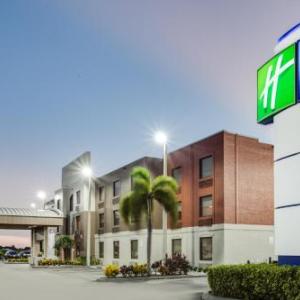 Holiday Inn Express Hotel & Suites Clewiston