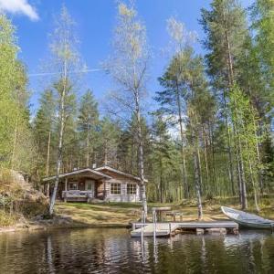 Holiday Home Hiidenkivi