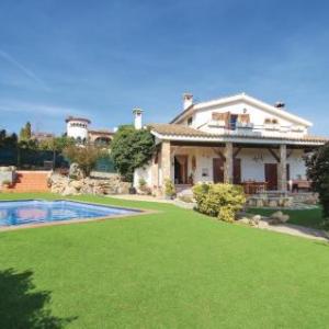 Five-Bedroom Holiday Home in Sant Feliu de Guixols