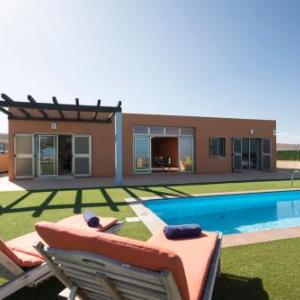 Villas Caleta Beach & Golf