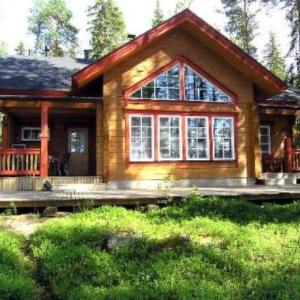 Holiday Home Puolukka