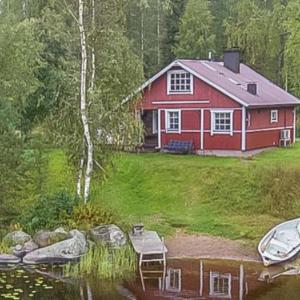 Holiday Home Tuomaantupa