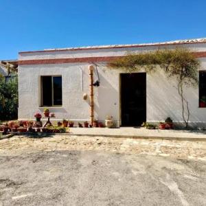 House with 2 bedrooms in Tangi with enclosed garden 25 km from the beach